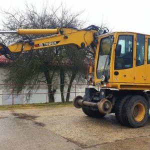 foto 18t dvoucestný kolej. bagr mobilní Terex 1404 ZW pouze na export