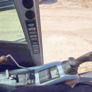 foto 35t bagr pásák vývody ATLAS-Terex rypadlo